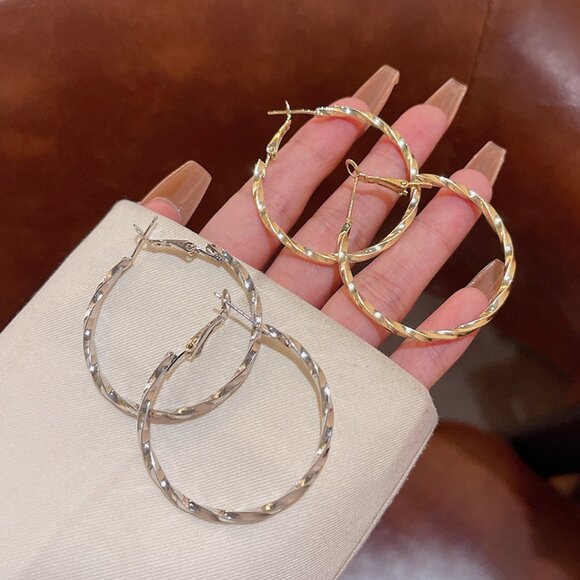 18K yellow gold plated hoop earrings - Picture 4 of 6